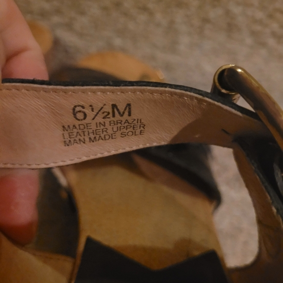 Michael Kors platform sandals, size 6.5 - Picture 4 of 6